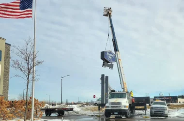 What happened in Lakeville, Minnesota: the Hampton Inn dispute, ICE bookings, and the Hilton sign removal